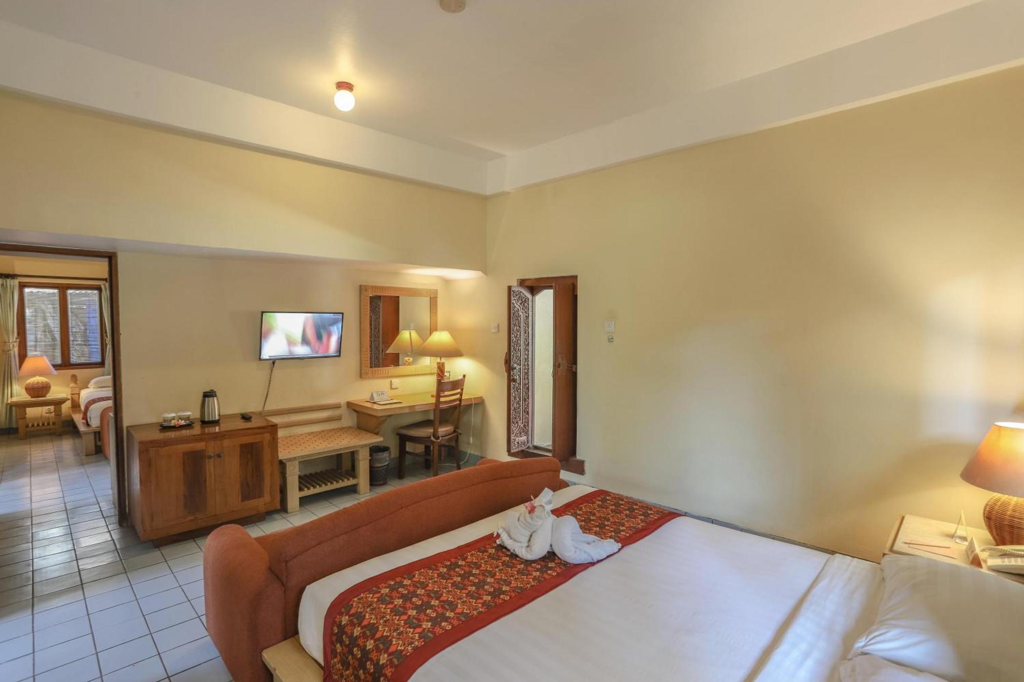 Deluxe Double or Twin Room Pool Access