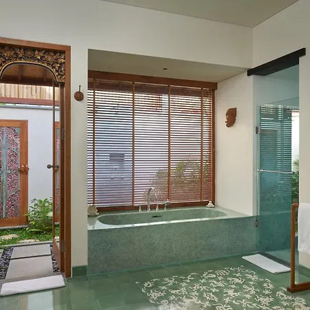 Tandjung Sari Hotel-3